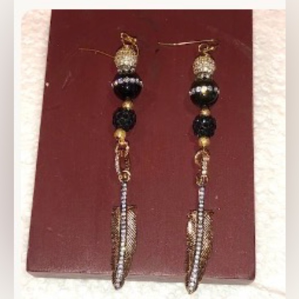 Gorgeous Art Deci: 3 3/4” Long Pierced Dangle Feather Earrings